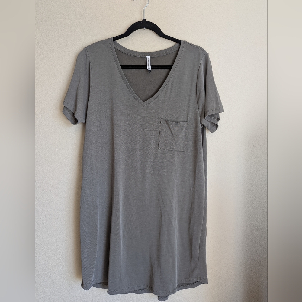 Sage Brush Trading Co Casual Gray V-Neck Dress Size M